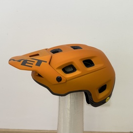 Capacete MET Terranova MIPS